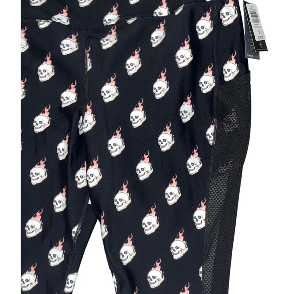 TORRID- Performance Core Mesh Side Inserts Active Leggings - Size: 5x - Picture 14 of 14